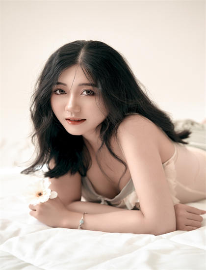 一二三四在线观看高清电影_纯真的年代全集在线观看_爱的代价李宗盛演唱会落泪小视频